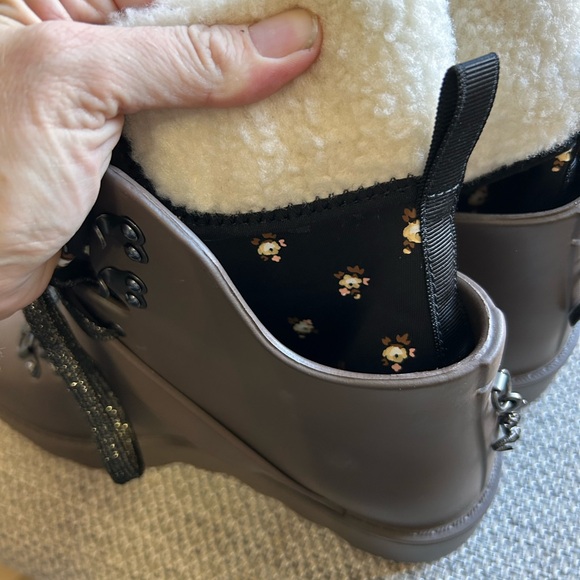 Coach city hiker boots - new - no box - Picture 10 of 10